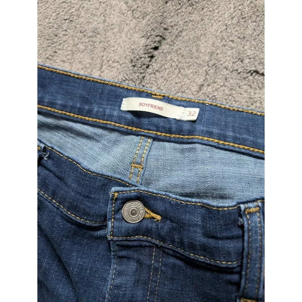 Levi's Boyfriend Fit Jeans Women's Size 32 Dark Wash